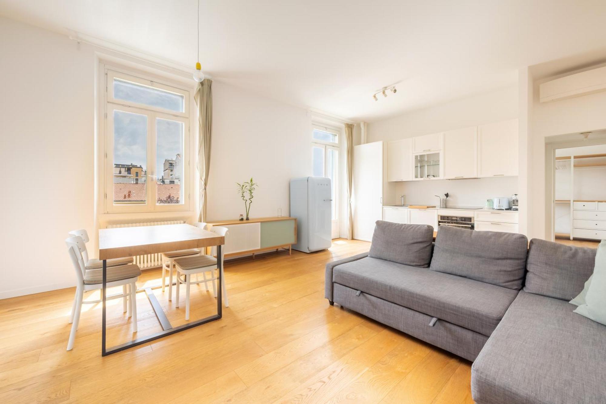 Milano Isola - Bright 2-Room Apartment With Balcony Eksteriør billede