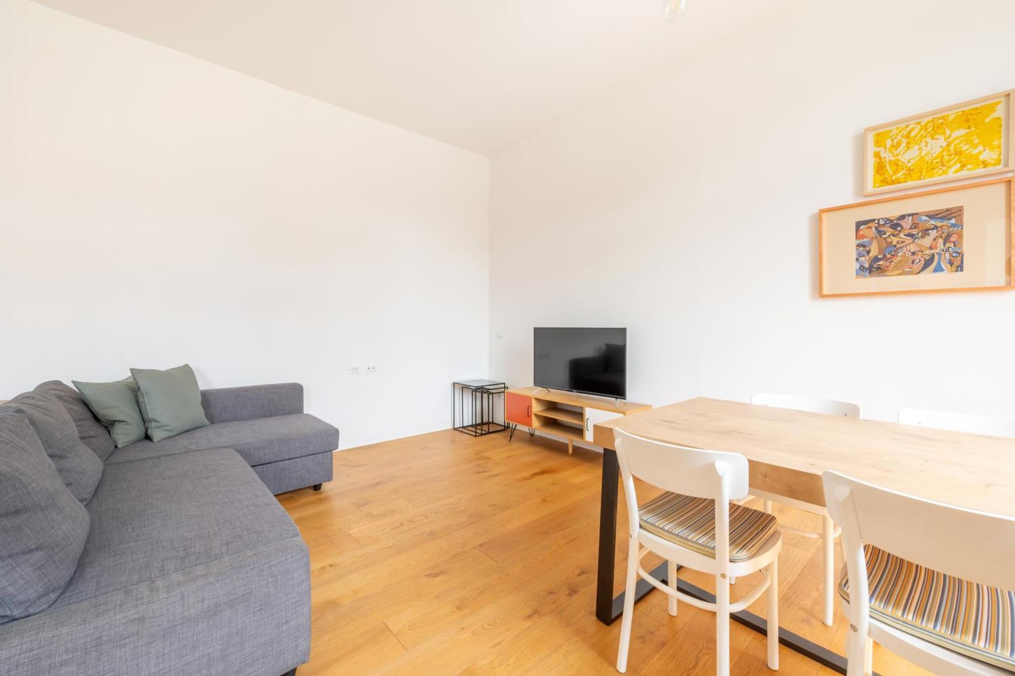 Milano Isola - Bright 2-Room Apartment With Balcony Eksteriør billede