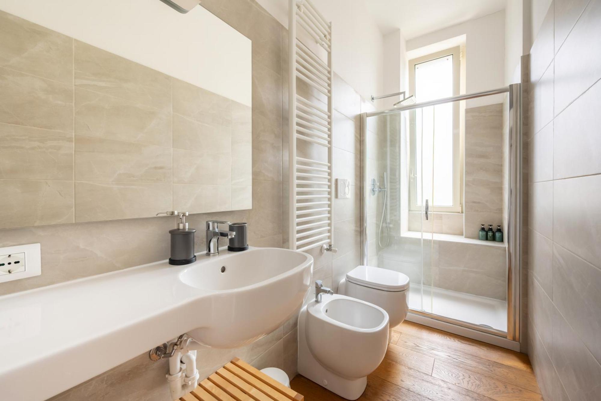 Milano Isola - Bright 2-Room Apartment With Balcony Eksteriør billede